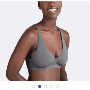 MeUndies feel free longline bra